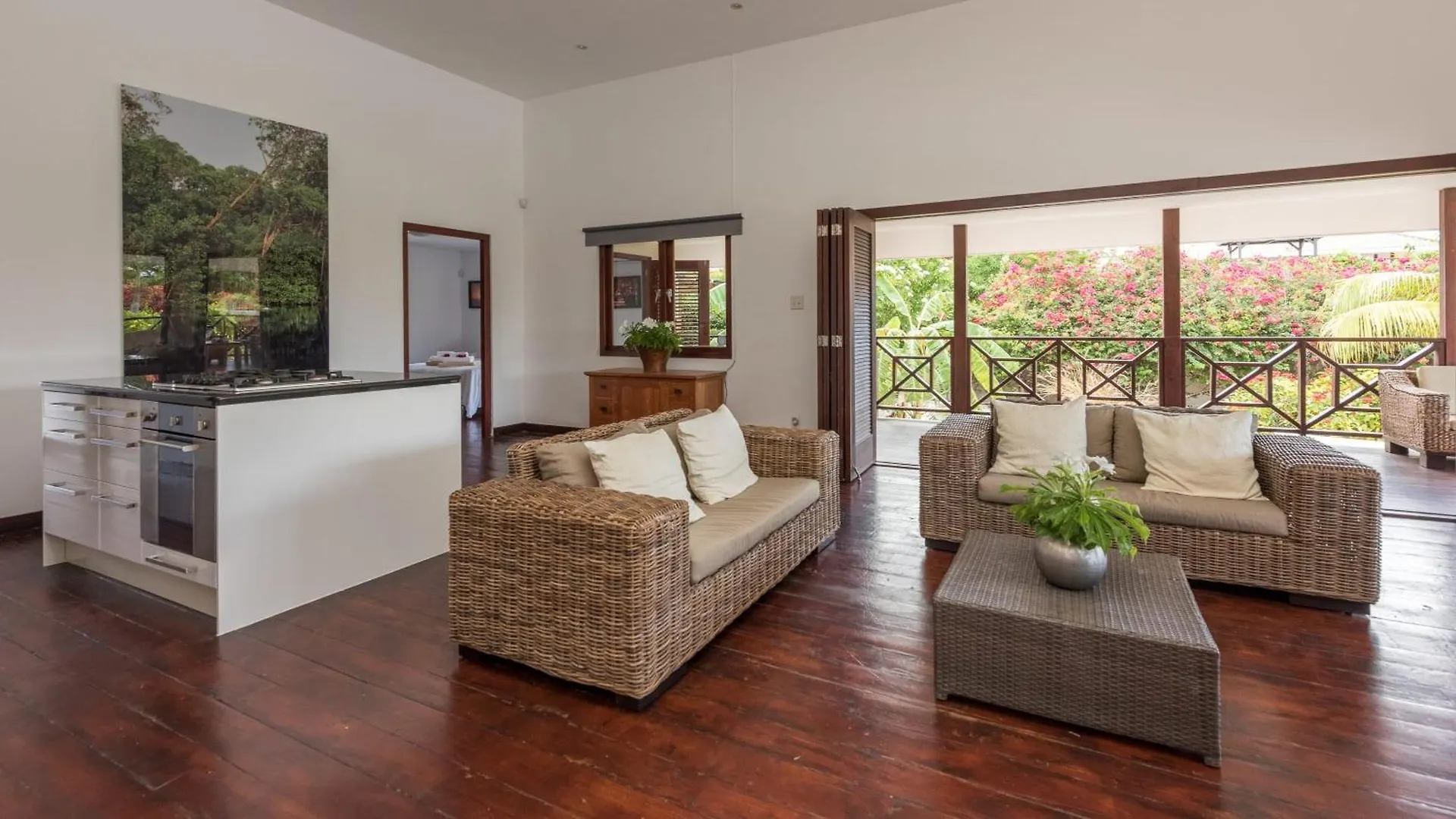 Contemporary Design With Comfort And Style Villa Blue Jan Thiel