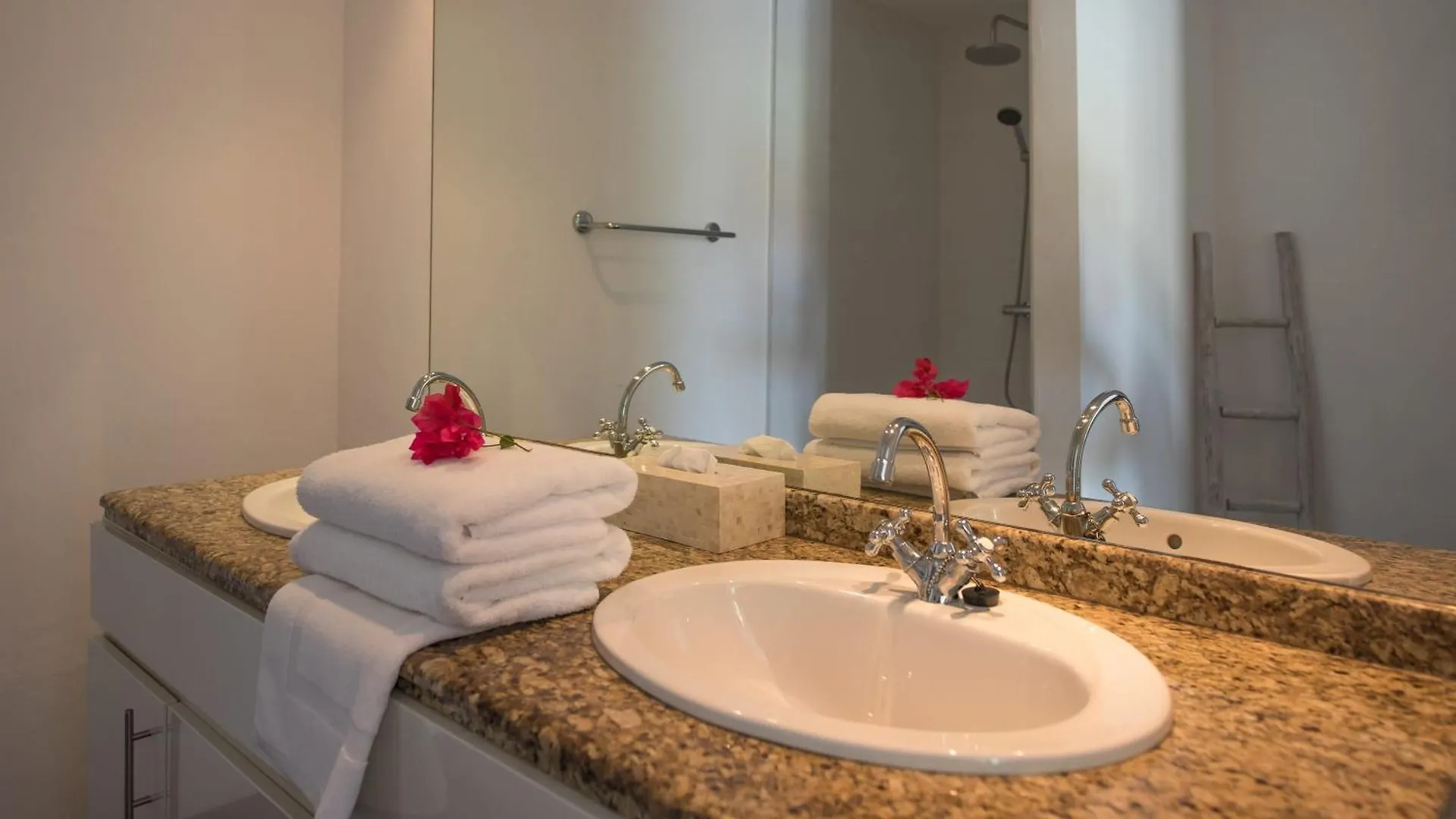 Contemporary Design With Comfort And Style Villa Blue Jan Thiel