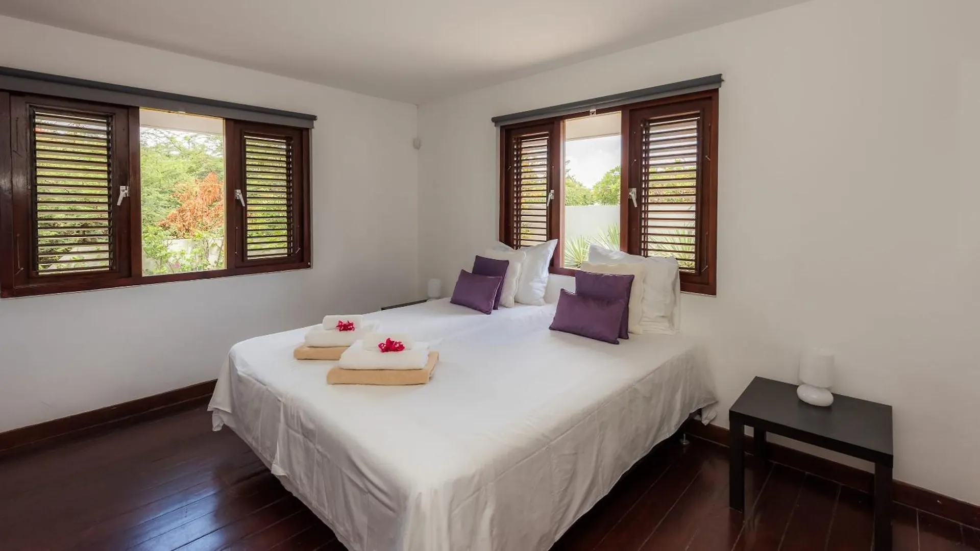 Contemporary Design With Comfort And Style Villa Blue Jan Thiel Curacao